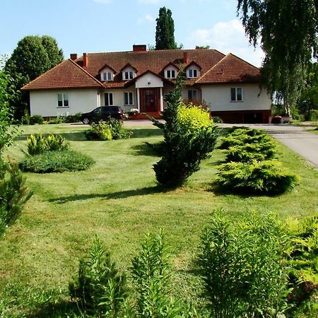 ゴニョンツ ペンショナット ドゥレク バラノウカ Bed & Breakfast エクステリア 写真