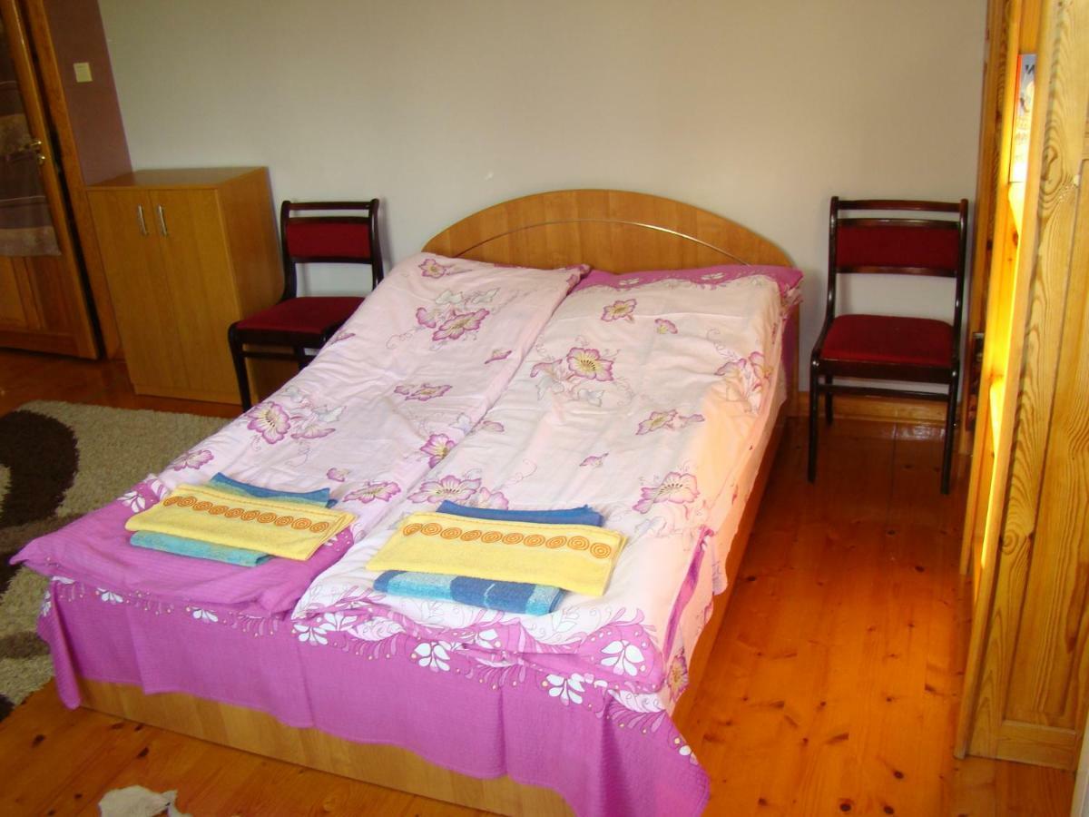 ゴニョンツ ペンショナット ドゥレク バラノウカ Bed & Breakfast エクステリア 写真
