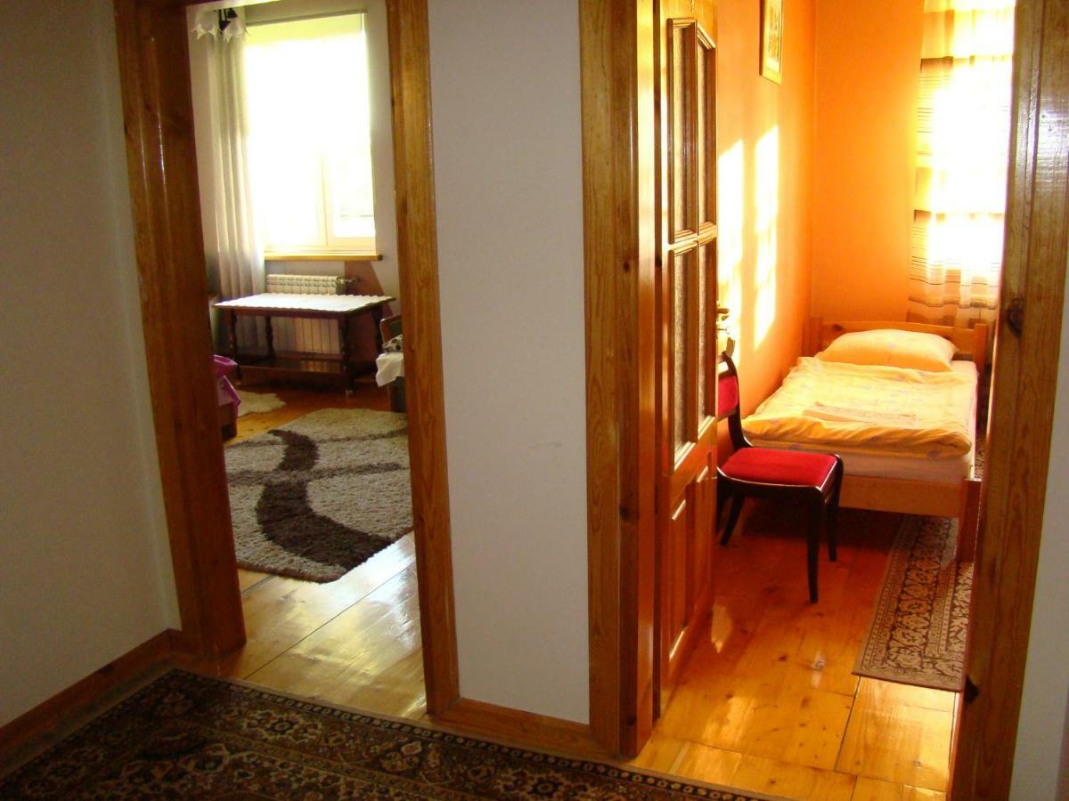 ゴニョンツ ペンショナット ドゥレク バラノウカ Bed & Breakfast エクステリア 写真