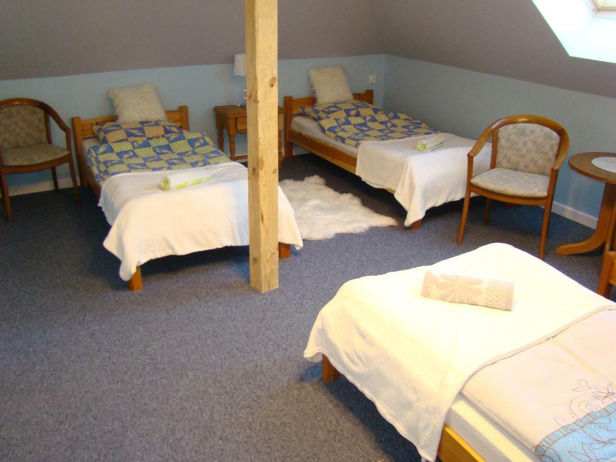 ゴニョンツ ペンショナット ドゥレク バラノウカ Bed & Breakfast エクステリア 写真